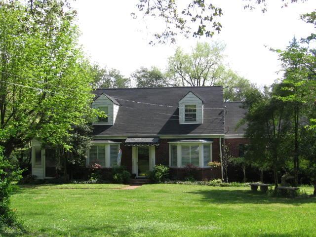 2708 Overhill
